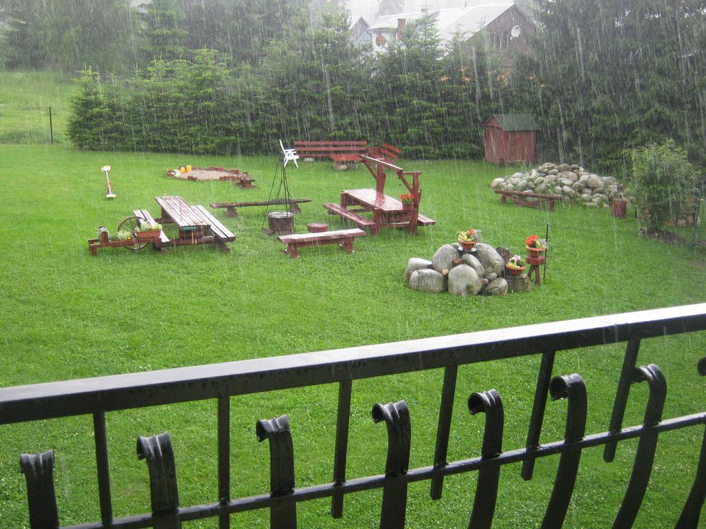 Hacjenda - Apartamenty I Pokoje Goscinne Czarna Góra Extérieur photo