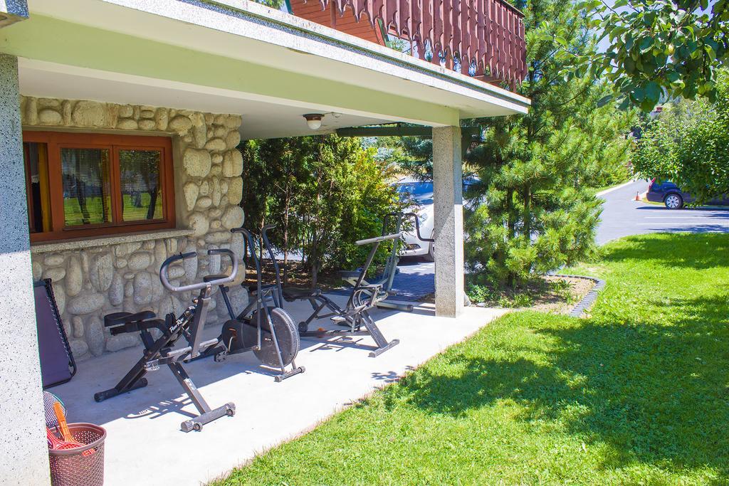 Hacjenda - Apartamenty I Pokoje Goscinne Czarna Góra Extérieur photo