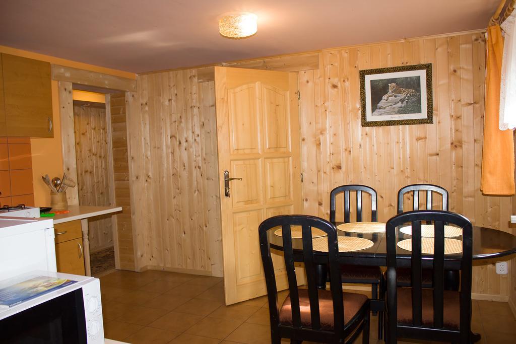 Hacjenda - Apartamenty I Pokoje Goscinne Czarna Góra Extérieur photo
